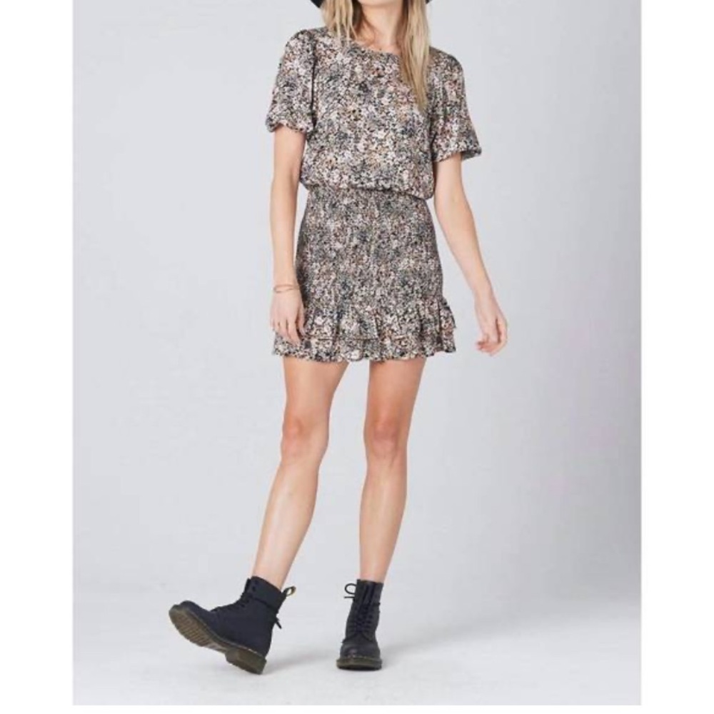 NWT Saltwater Luxe Addison Floral Ruched Mini Dress In Blossom Field Sz M